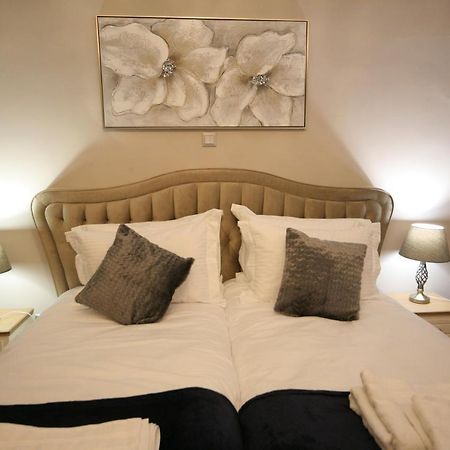 Denise Luxury Apartment-Centre Of Athens,Kolonaki ภายนอก รูปภาพ